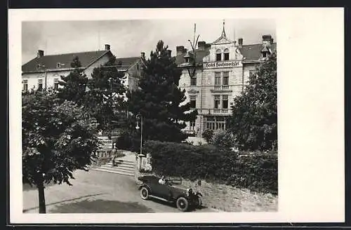 AK Mönichkirchen /Wechsel, Hotel Hochwechsel mit Freitreppe und alter Mauer