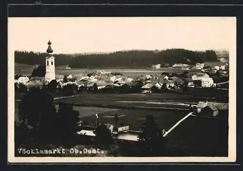 AK Vöcklamarkt /Ob. Oest., Ortsansicht mit Kirche