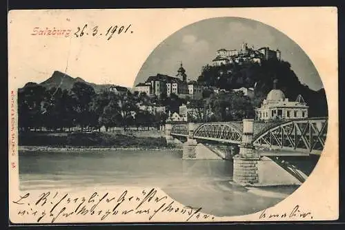 AK Salzburg, Uferpartie an der Brücke mit Blick zur Festung