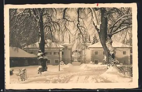 AK Salzburg, Lustschloss Hellbrunn im Winter