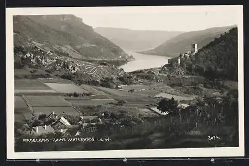 AK Spitz /Donau, Radelbach, Ortsansicht mit Ruine Hinterhaus und Donau aus der Vogelschau