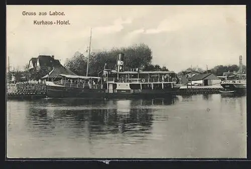 AK Laboe, Dampfer vor dem Kurhaus - Hotel