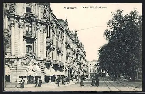 AK Wiesbaden, Strassenleben an der Oberen Wilhelmstrasse