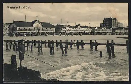 AK Westerland auf Sylt, Blick vom Wasser auf die Kaiser-Halle