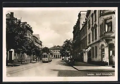 AK Landau / Pfalz, strasse mit Strassenbahn