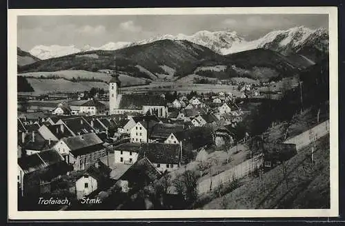 AK Trofaiach /Stmk., Ortsansicht gegen die Alpen