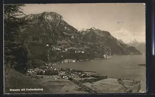 AK Brunnen, Ortsansicht mit Frohnalpstock