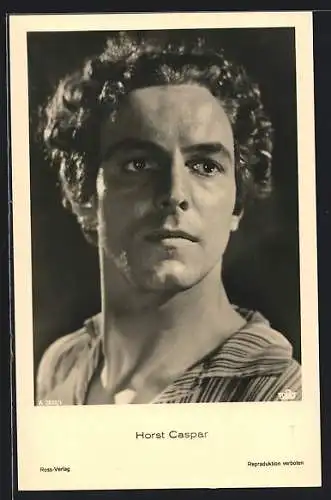 AK Schauspieler Horst Caspar im Hemd