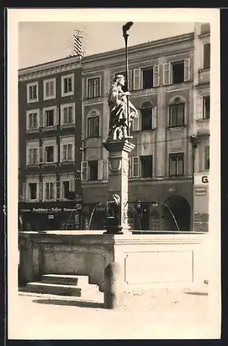 AK Ried / Innkreis, Brunnen auf dem Hauptplatz