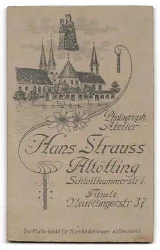 Fotografie Hans Strauss, Altötting, Schlotthammerstr. 1, Neuöttingerstr. 37, Niedliches Kleinkind im karierten Kleid