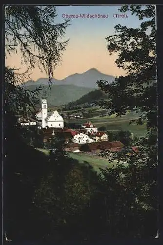 AK Oberau-Wildschönau /Tirol, Ortsansicht von einer Anhöhe aus