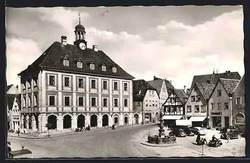 AK Neustadt / Aisch, Marktplatz mit Rathaus