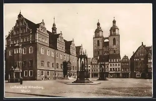 AK Wittenberg / Elbe, auf dem Markt, Kaiser`s Kaffee-Geschäft, Denkmäler