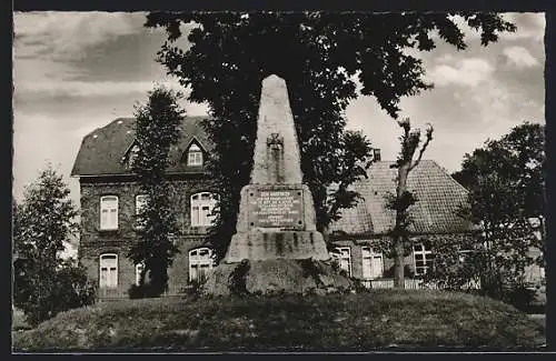 AK Friedrichstadt an der Eider, Am Kriegerdenkmal
