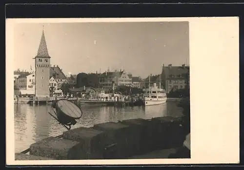 AK Lindau / Bodensee, Ortspartie mit Dampfer & Mangturm um 1940