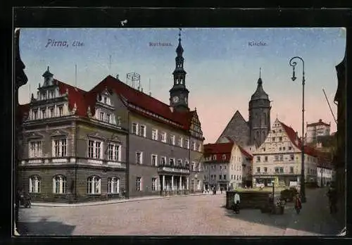 AK Pirna, Strassenpartie mit Rathaus und Kirche