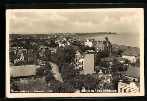 AK Cuxhaven-Döse, Nordseebad, Blick auf die Strasse Strichweg mit Bäumen