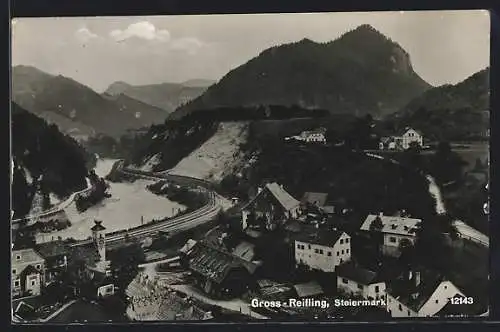 AK Gross-Reifling /Stmk., Totalansicht mit Fluss, Bergen und Bahnstrecke aus der Vogelschau