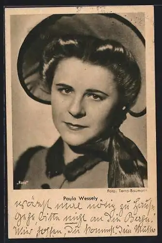 AK Schauspielerin Paula Wessely mit Hut und melacholischem Blick