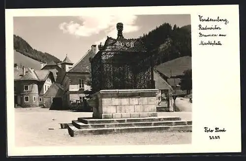 AK Vordernberg, Radmeister Brunnen am Marktplatz