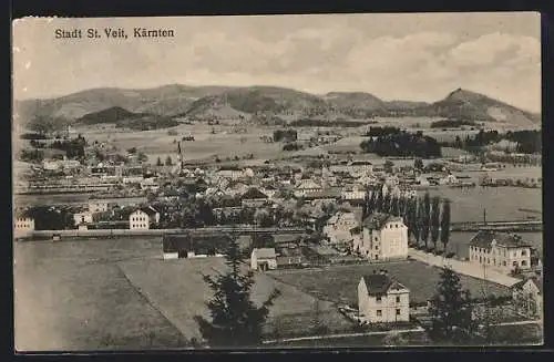 AK St. Veit /Kärnten, Totalansicht vom Berg aus