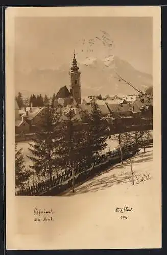 AK Trofaiach /Ober-Stmk., Ortsansicht mit Kirche im Winter