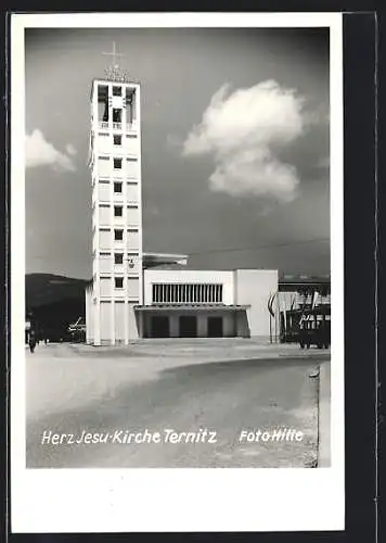 AK Ternitz, Strassenpartie an der Herz-Jesu-Kirche