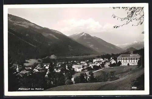 AK Mühldorf /Mölltal, Gesamtansicht mit Berggipfel