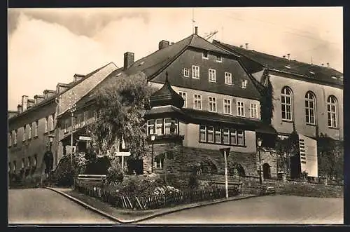 AK Klingenthal /Sa., Klubhaus Walter Ulbricht des VEB Klingenthaler Harmonikawerke