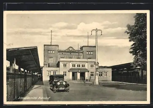 AK Schneidemühl, Bahnhof von der Strasse gesehen