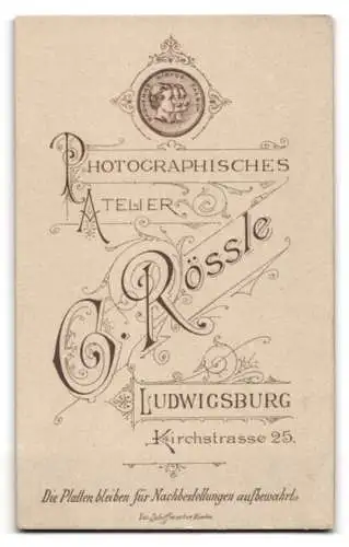 Fotografie G. Rössle, Ludwigsburg, Kirchstrasse 25, Junge Dame mit elegant hochgestecktem Haar und Ohrringen