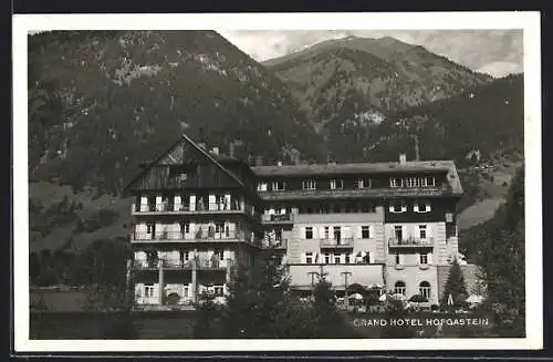 AK Hofgastein, Grand Hotel mit Bergen