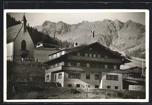 AK Brixlegg /Tirol, Hotel Galtenberghaus und Kapelle im Alpbachtal