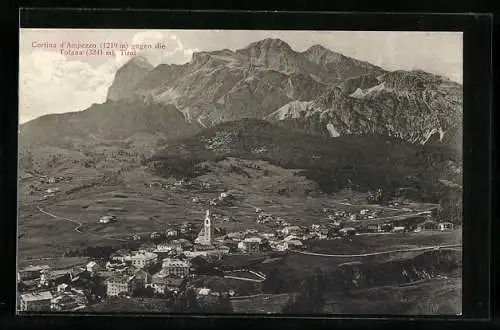 AK Cortina d`Ampezzo /Tirol, Ortsansicht gegen die Tofana