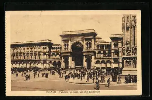 AK Milano, Facciata Galleria Vittorio Emanuele