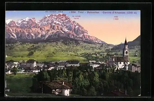 AK Cortina d`Ampezzo, Teilansicht mit Mte Cristallo, Piz Popena und Passo 3 Croci