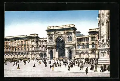 AK Milano, Facciata della Galleria Vitt. Em. II., Strassenbahn