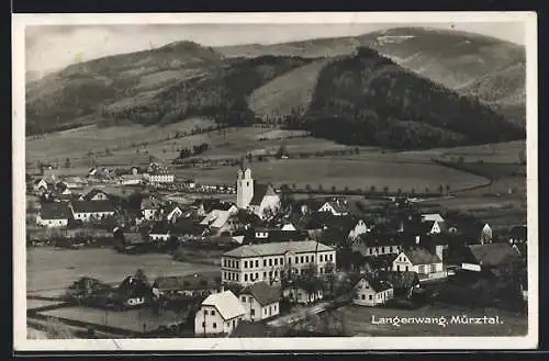 AK Langenwang /Mürztal, Teilansicht mit Kirche