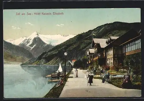 AK Zell am See, Hotel Kaiserin Elisabeth, Uferpromenade mit Blick auf Gebirge