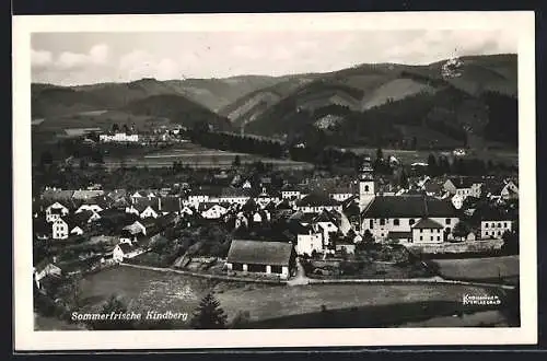 AK Kindberg, Ortsansicht gegen bewaldete Kuppen