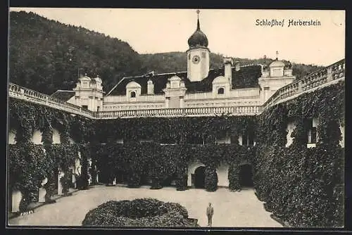 AK Stubenberg /Steiermark, Schloss Herberstein, Schlosshof