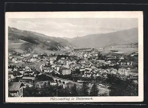 AK Mürzzuschlag in Steiermark, Ortsansicht aus der Vogelschau mit Eisenbahnbrücke