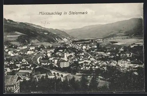 AK Mürzzuschlag /Steiermark, Ortsansicht aus der Vogelschau mit Fluss und Brücke