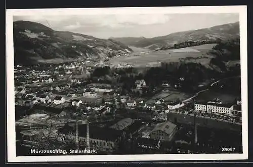 AK Mürzzuschlag /Steiermark, Teilansicht mit Schloss und Industriegelände