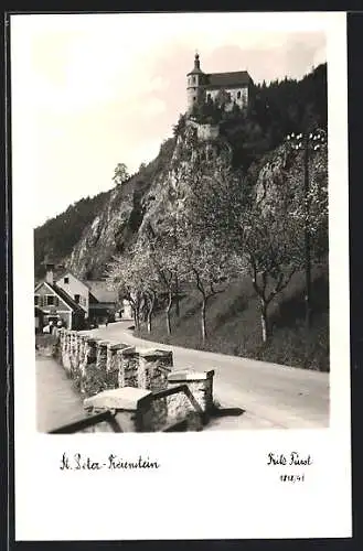 AK St. Peter-Freienstein, Ortspartie mit Blick zur Kirche