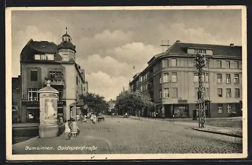 AK Gumbinnen, Goldaperstrasse mit Litfasssäule