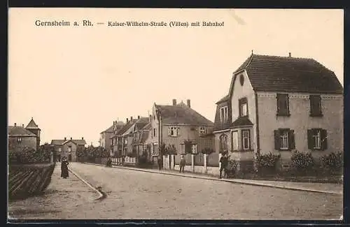 AK Gernsheim a. Rh., Kaiser-Wilhelm-Strasse, Villen mit Bahnhof