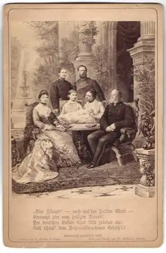 Fotografie W. Hoffmann, Dresden, Kaiserliche Familie, Kaiser Friedrich III, Wilhelm I., Wilhelm II. nebst Frauen