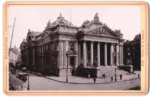 Fotografie Römmler & Jonas, Dresden, Ansicht Bruxelles, Palais de la Bourse mit Strassenbahn