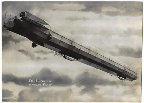 Riesen-AK Zeppelin - Luftschiff in voller Fahrt